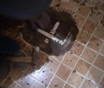 资兴卫生间漏水维修公司为您分享下卫生间渗水如何处理及注意事项